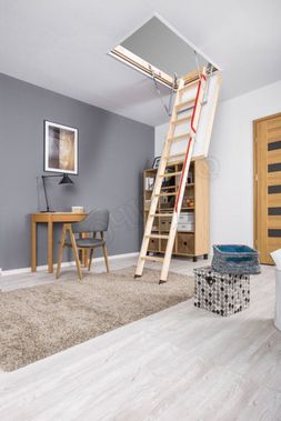 Чердачная лестница Fakro LWL Extra 600*1300*3050 Чердачная лестница Fakro LWL Extra 600*1300*3050