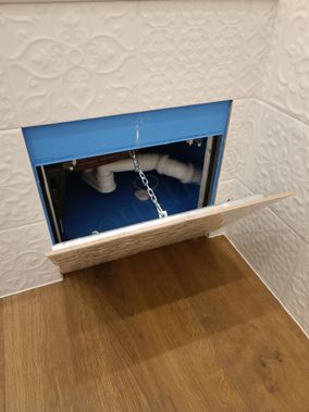 Люк под плитку АлюЛайт II 850*550 Люк под плитку АлюЛайт II 850*550