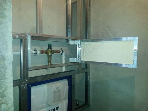 Люк под плитку Нажимной Секрет-Лайт 2 створки 750*550 Люк под плитку Нажимной Секрет-Лайт 2 створки 750*550