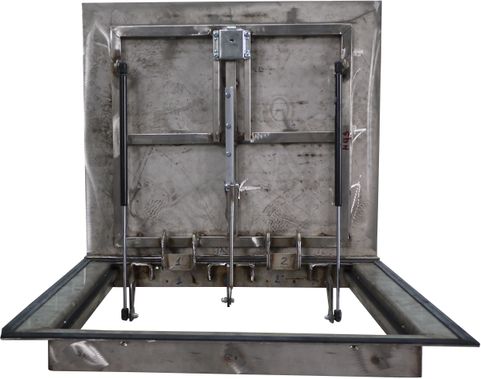 Напольный люк Дворник Уголок, нержавеющая сталь AISI 304 700*2100 Напольный люк Дворник Уголок, нержавеющая сталь AISI 304 700*2100